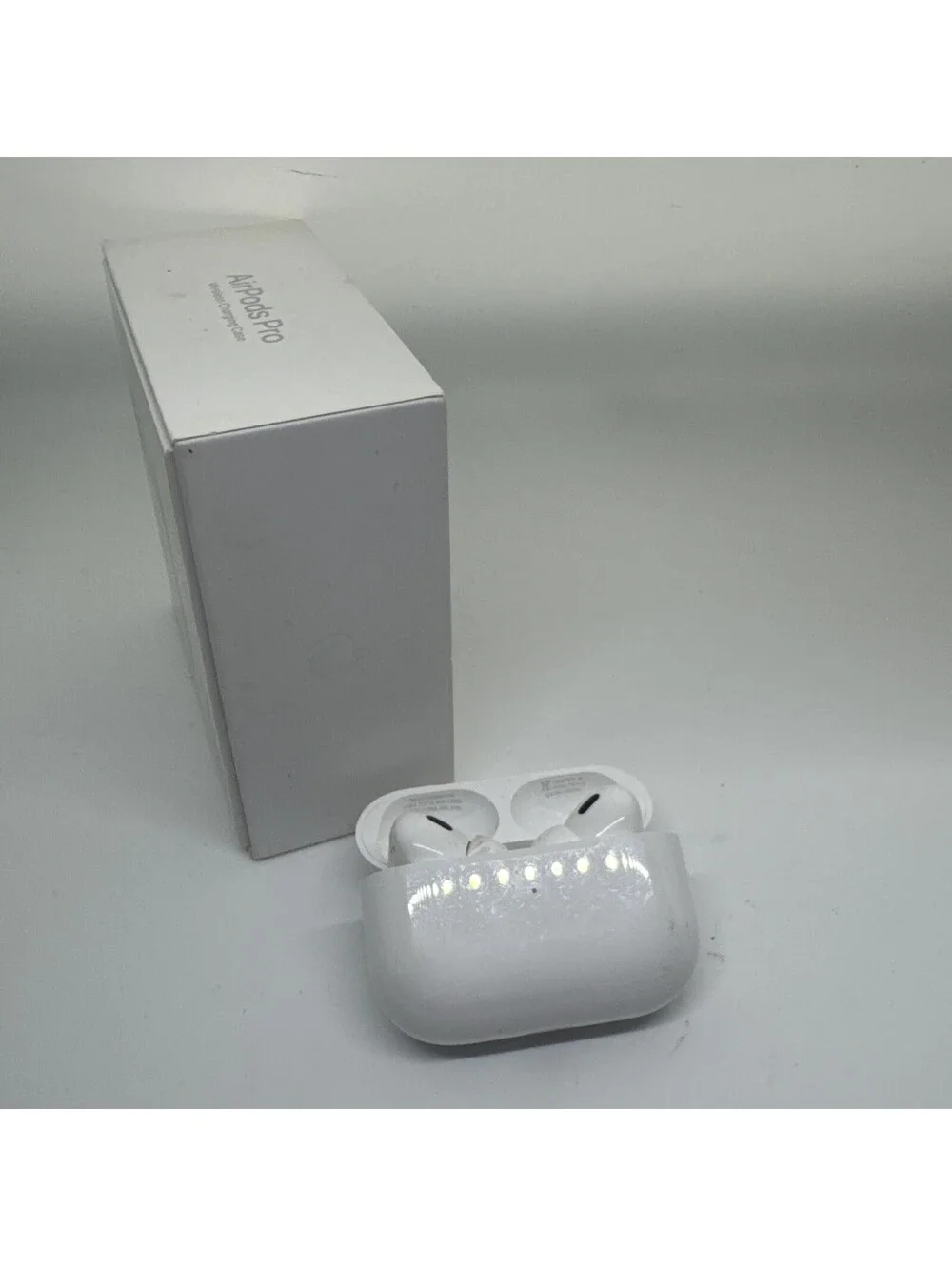 Apple AirPods Pro 2nd Generation MagSafe Charging Case Model A3049 A2968 USB C